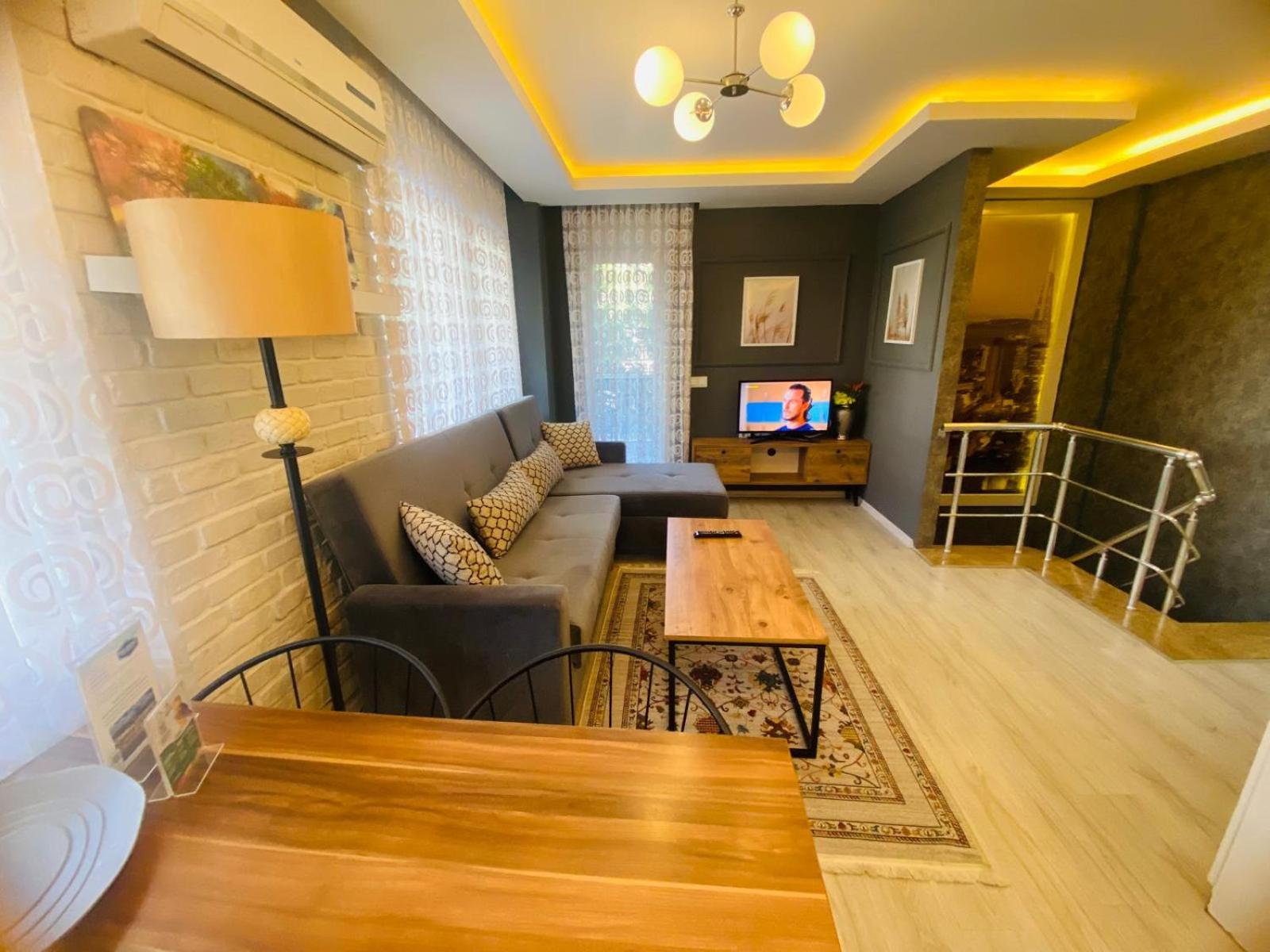 Royal Loft Апарт-отель 4*