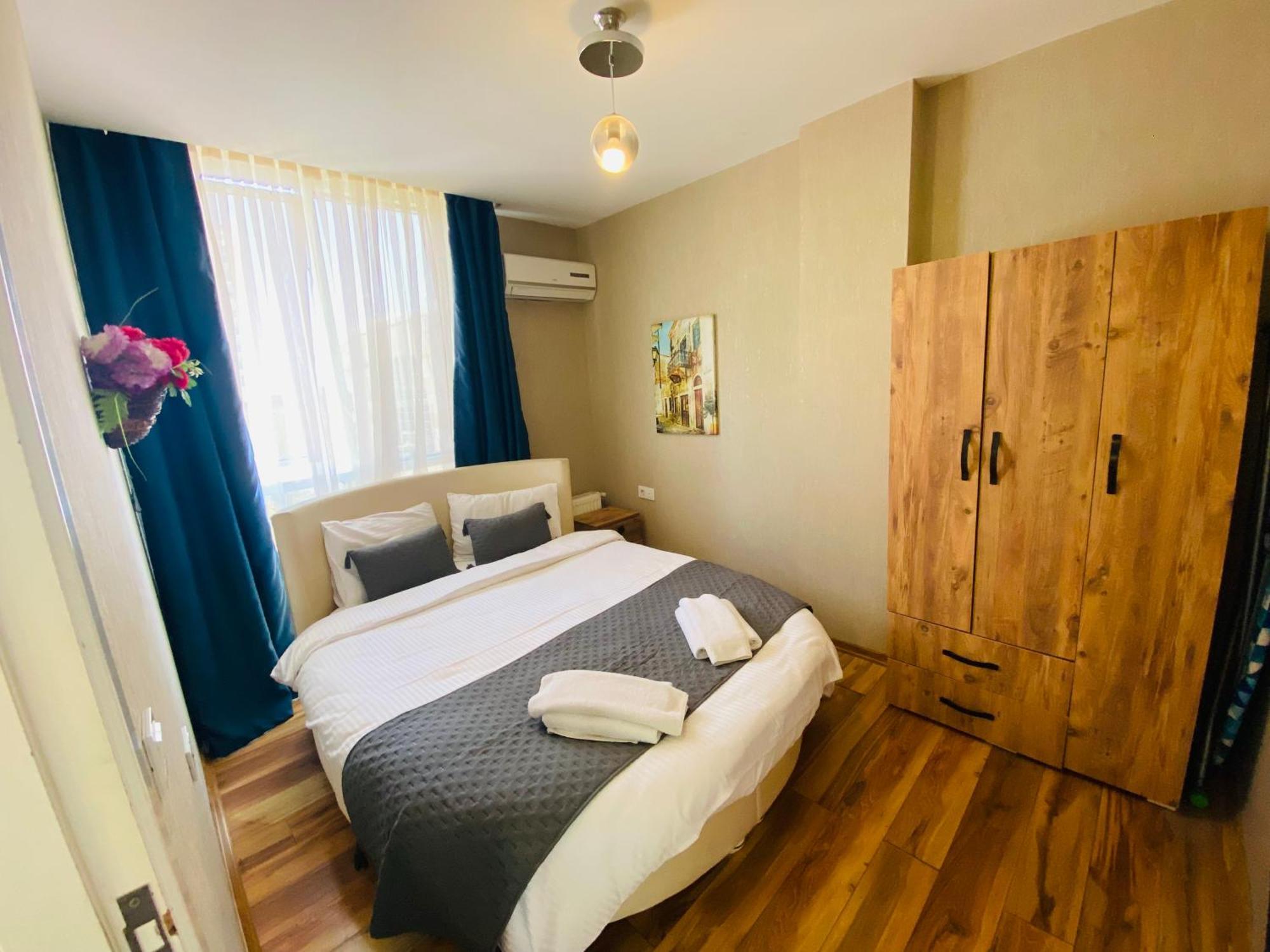 Royal Loft Апарт-отель 4*